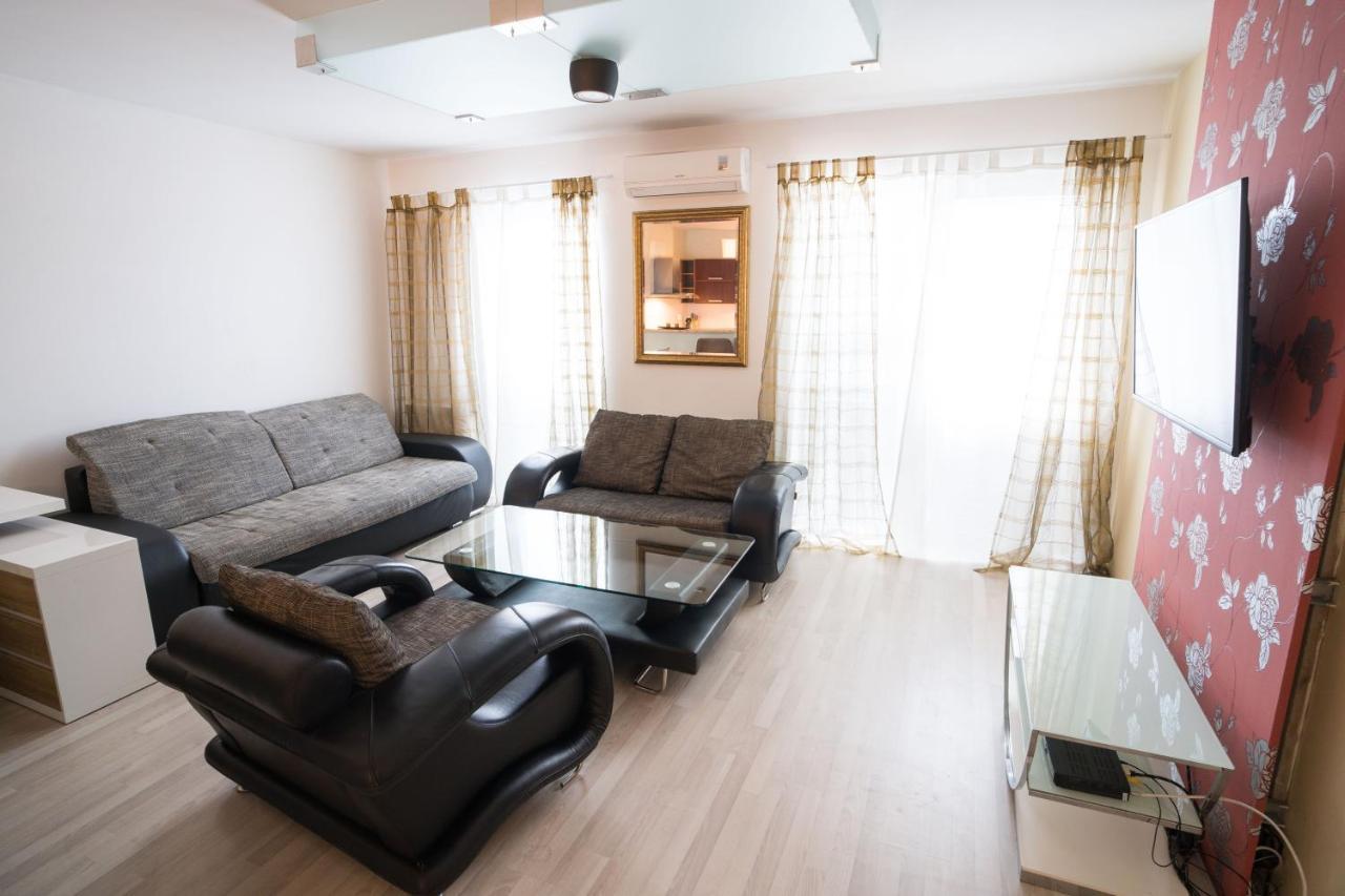 Apartment Vodni With Parking Brno Exterior photo
