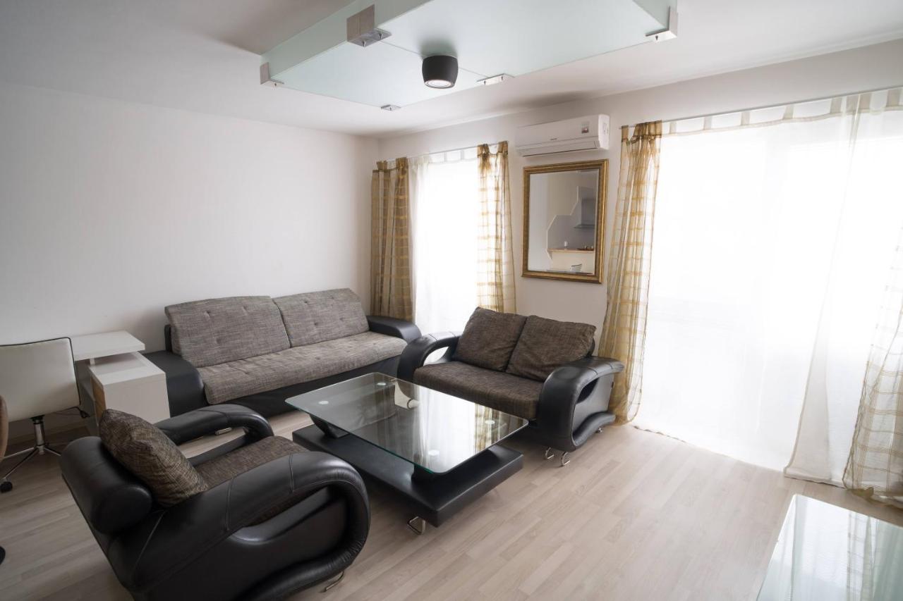 Apartment Vodni With Parking Brno Exterior photo